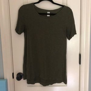 oldnavy casual army green tee shirt